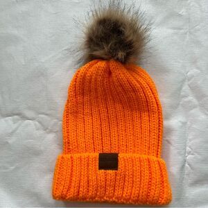 Zooron Orange Knit Women’s Pom-Pom Winter Beanie Hat